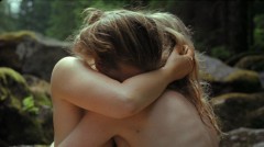 Die Trud kommt zum Slash Filmfestival!  – „Die Trud/The Sinful Women of Höllfall“ (2018), ein 19minütiger Kurzfilm von Veronika Franz und Severin Fiala, wird im Rahmen des Slash-Filmfestivals seine Wien-Premiere feiern. Er wurde für die internationale Anthologie „The Field Guide to Evil“ produziert, die sich dem übergreifenden Thema von nationalen Mythen und Sagen widmet. Regisseure wie Peter Strickland und Katrin Gebbe haben weitere Episoden gestaltet. Der Film läuft am Mittwoch, den 26. September, um 20.30 Uhr im Wiener Filmcasino. Er handelt von verbotener Lieber in vergangener Zeit, Schuldgefühlen und daraus wachsenden Monstern. Es spielen Marlene Hauser, Luzia Oppermann und Birgit Minichmayr. Kamera: Martin Gschlacht.  